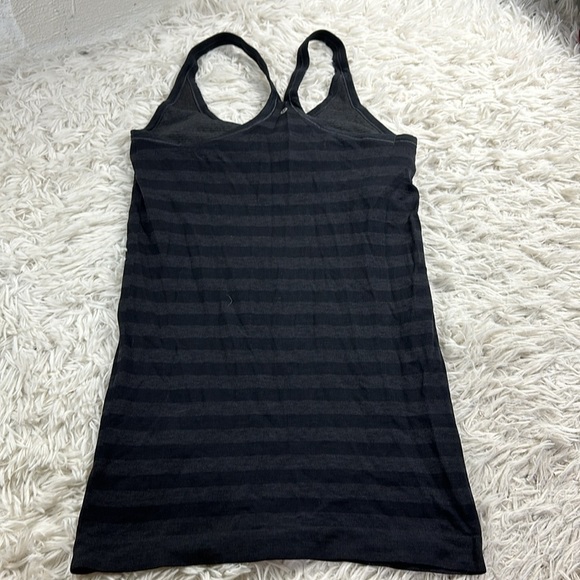 🔥$SALE$🔥 Lululemon Ebb To Street Tank Heathered Black - Picture 3 of 4